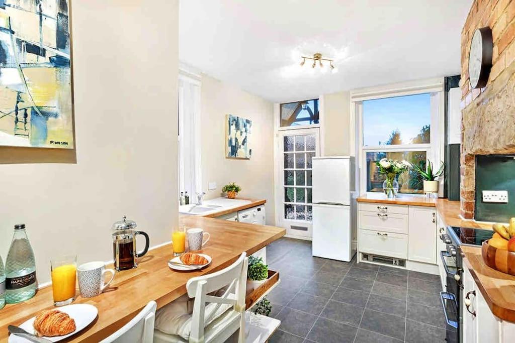 The Stanley Suite 1 Bedroom Apt Dog Friendly Patio Harrogate Exterior photo