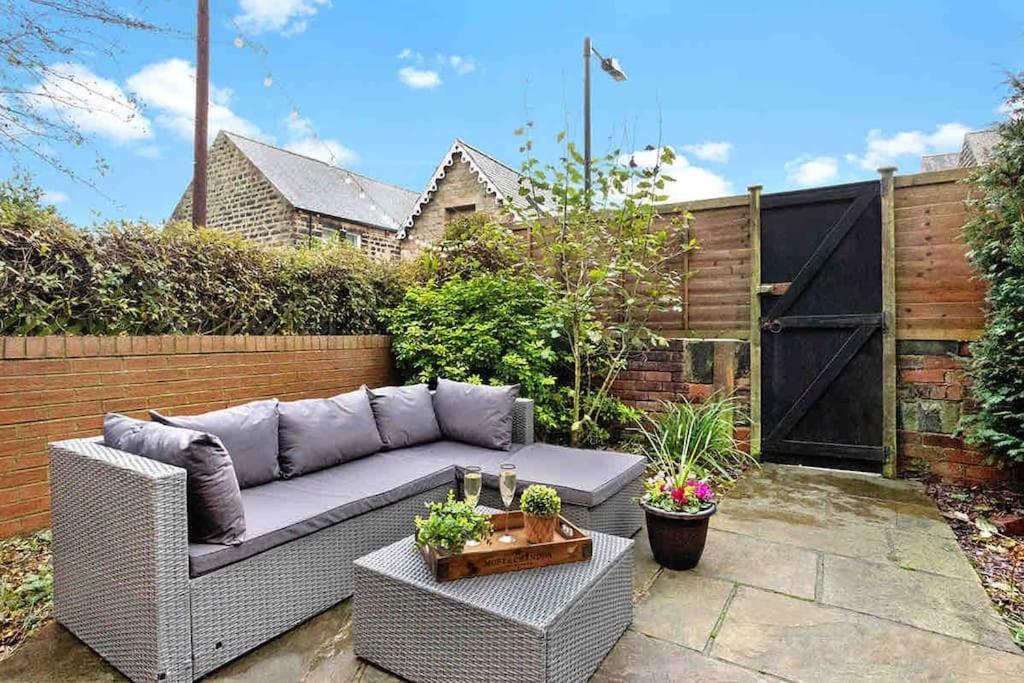 The Stanley Suite 1 Bedroom Apt Dog Friendly Patio Harrogate Exterior photo